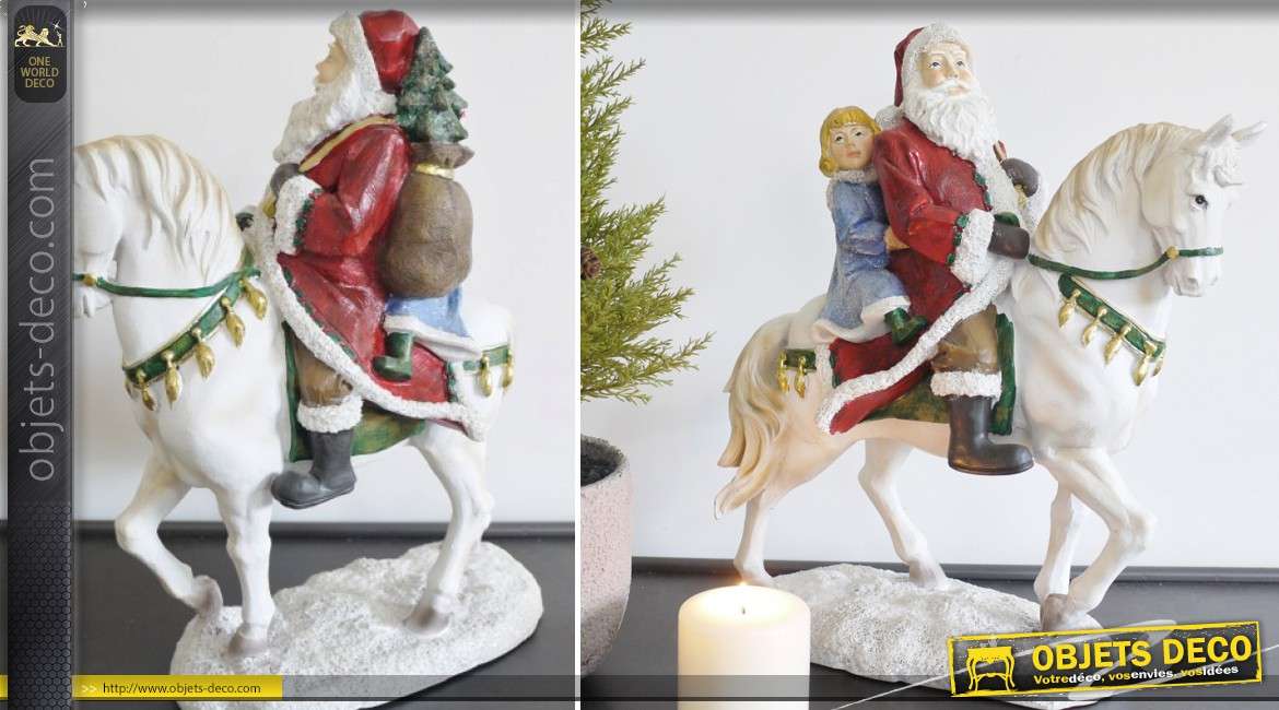 Statuette du Père-Noël sur un cheval blanc avec fillette blonde 39 cm