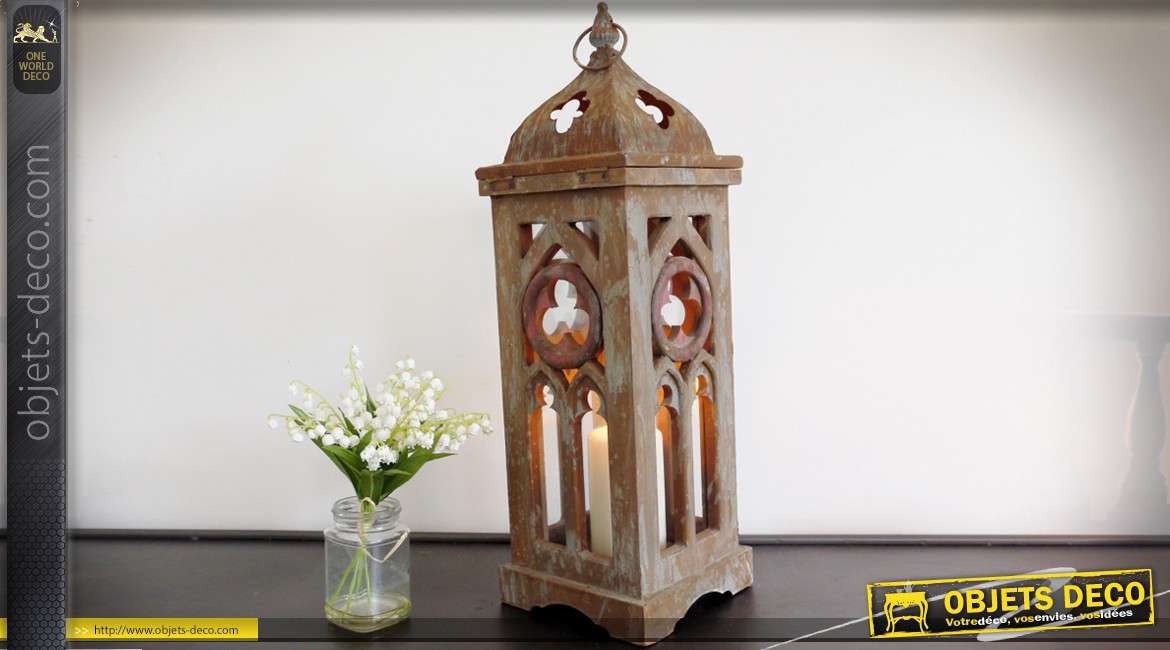 Lanterne en bois et métal aspect vieilli inspiration architecture gothique 55 cm