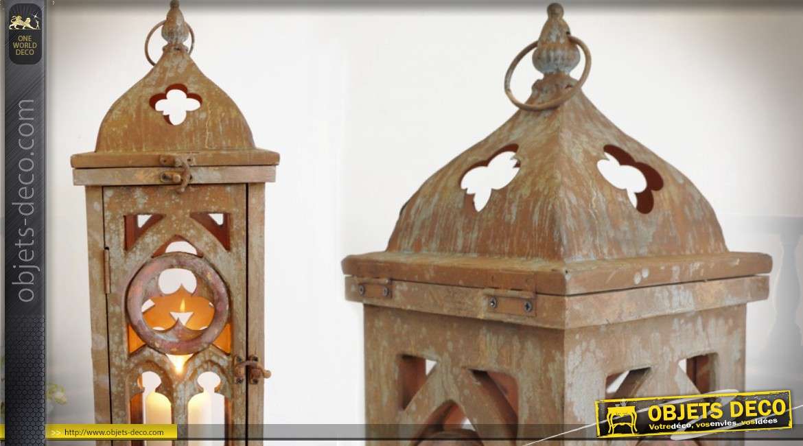 Lanterne en bois et métal aspect vieilli inspiration architecture gothique 55 cm