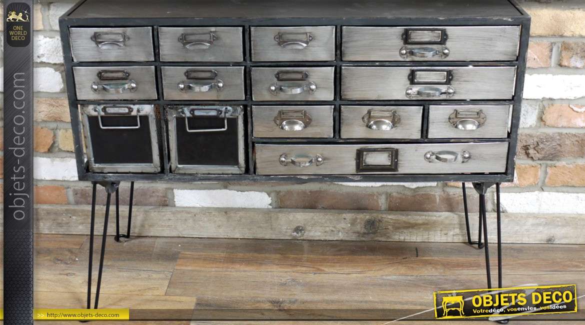Console industrielle et vintage en métal gris argenté et noir vieilli avec 14 tiroirs