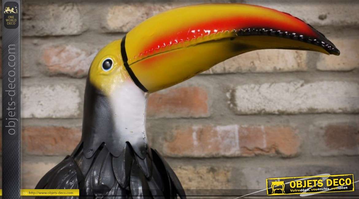 Animal décoratif stylisé en métal peint : le toucan 52 cm