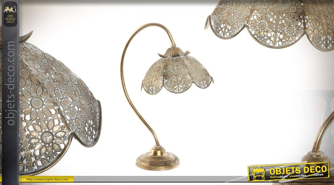 Lampe de table en métal style oriental moucharabieh forme de fleur 50cm