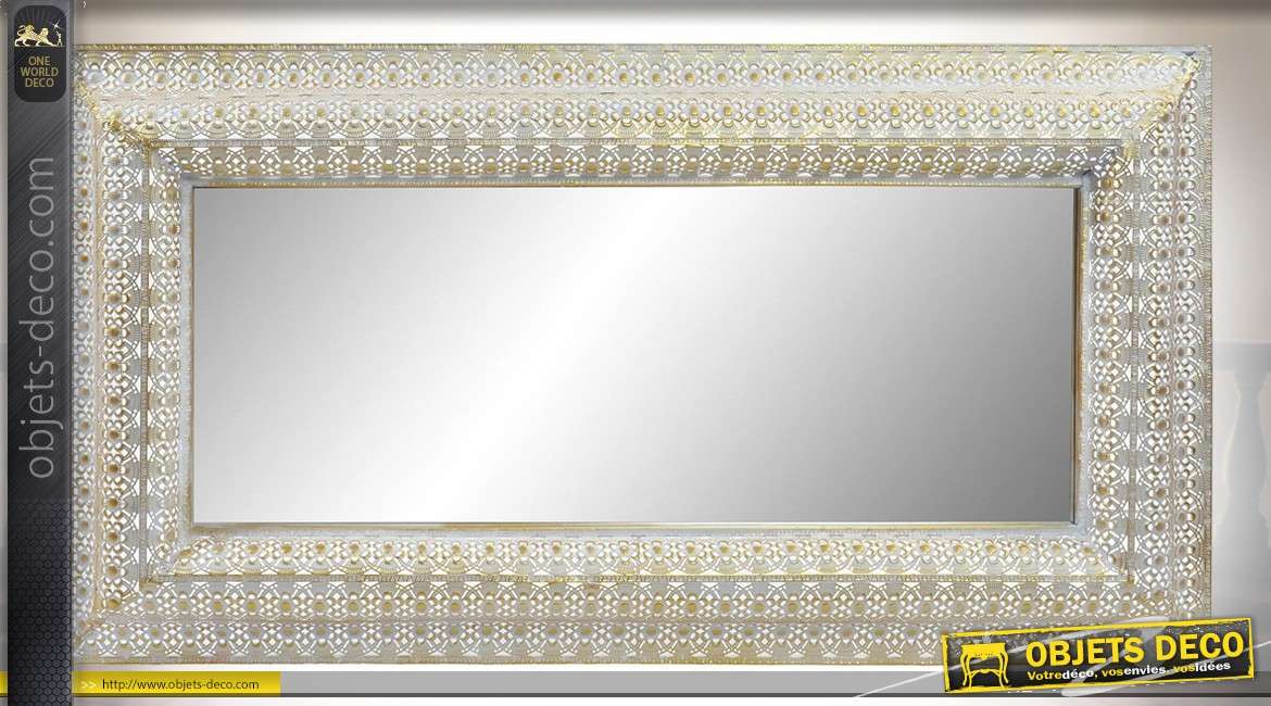 Miroir oriental en métal blanc et doré encadrement moucharabieh 119 cm