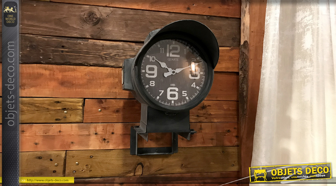 Grande horloge de style industriel en métal gris vieilli et blanchi 41 cm
