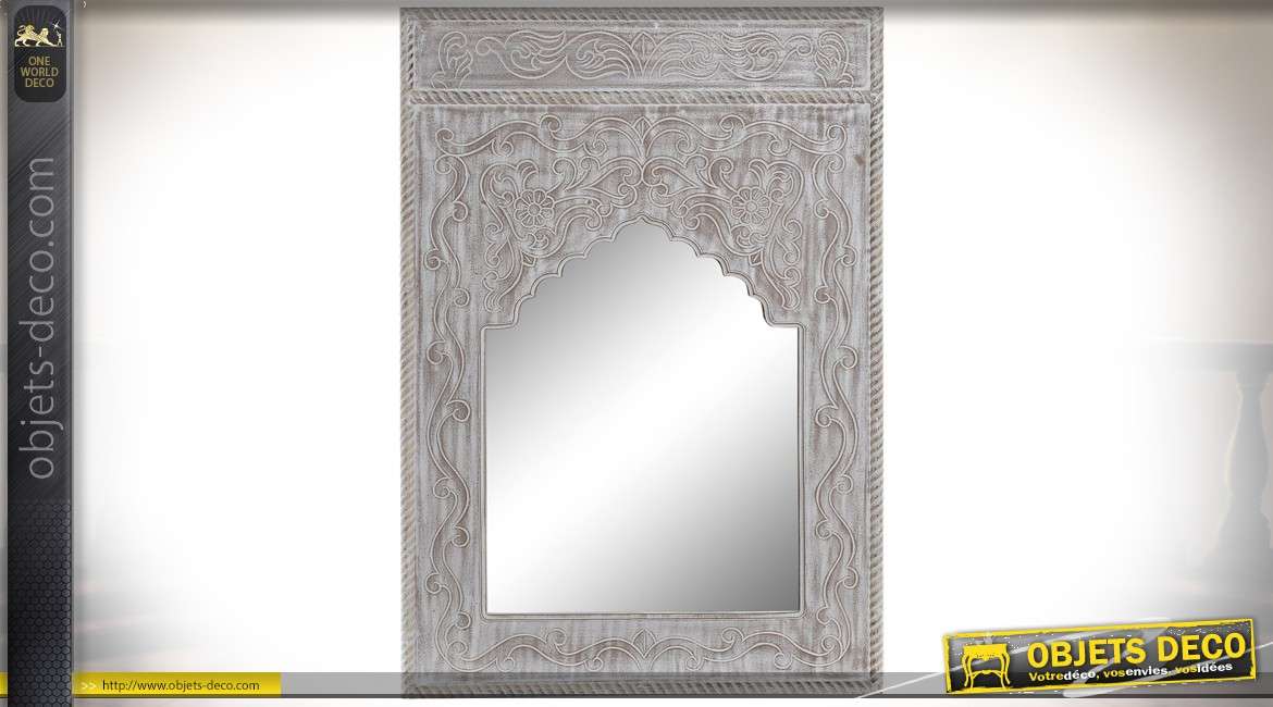 Miroir en bois sculpté oriental patine grise et blanche à l'ancienne 100 cm