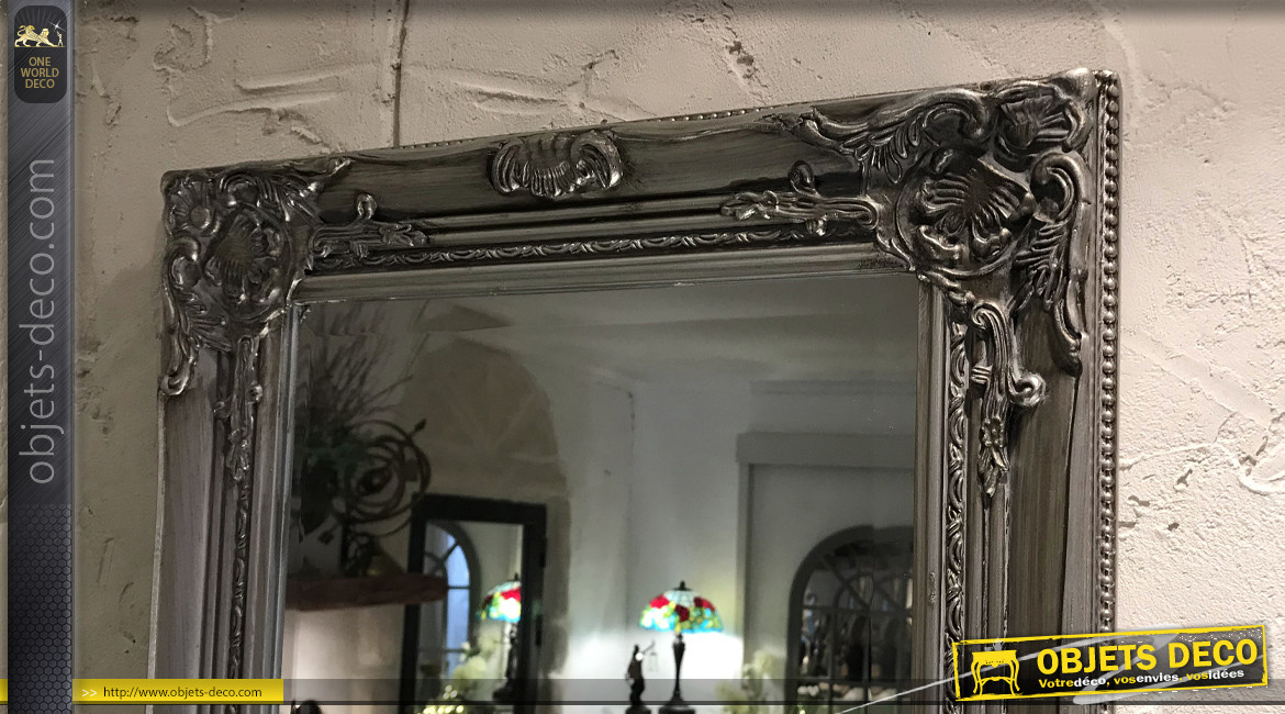 Miroir baroque en bois et résine finition argenté vieilli, 132cm