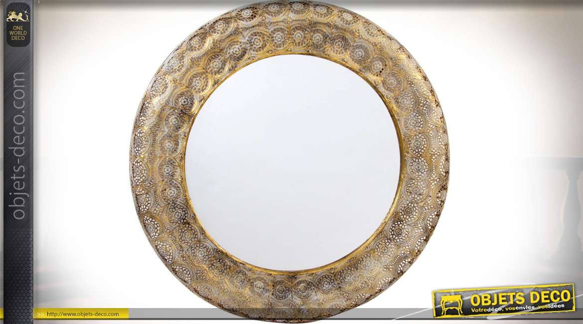 Miroir oriental en métal doré, façonné et vieilli, forme ronde Ø 70 cm