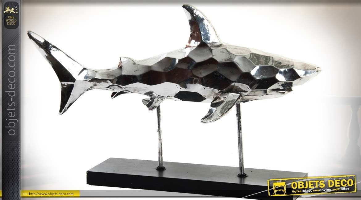 Statuette animalière sur socle : requin stylisé finitioin métal argenté 54 cm