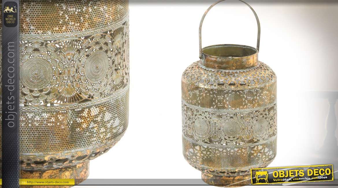 Lanterne bougeoir à poser de style oriental en métal ajouré doré et vieilli 36 cm