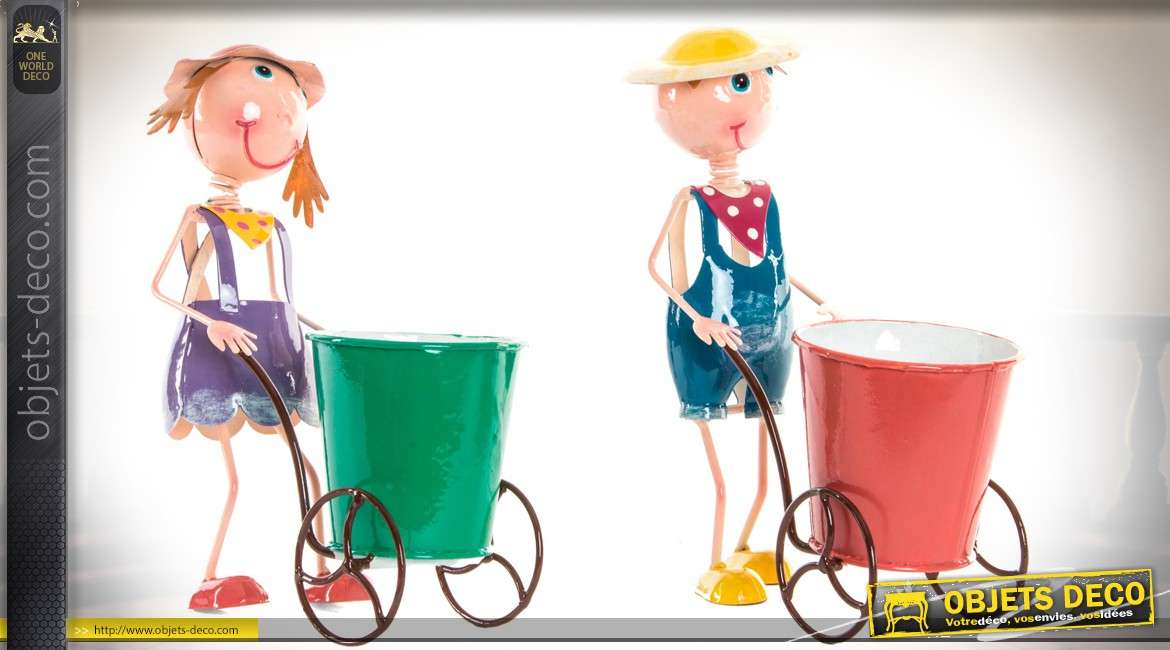 Duo de personnages décoratifs en métal garçon et fille, avec cache-pots 24 cm