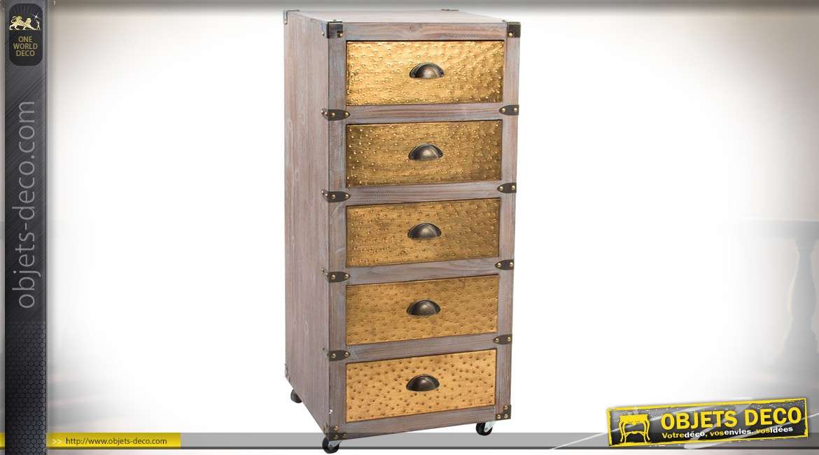 Chiffonnier à 5 tiroirs style indus en bois grisé et façades de tiroirs dorées