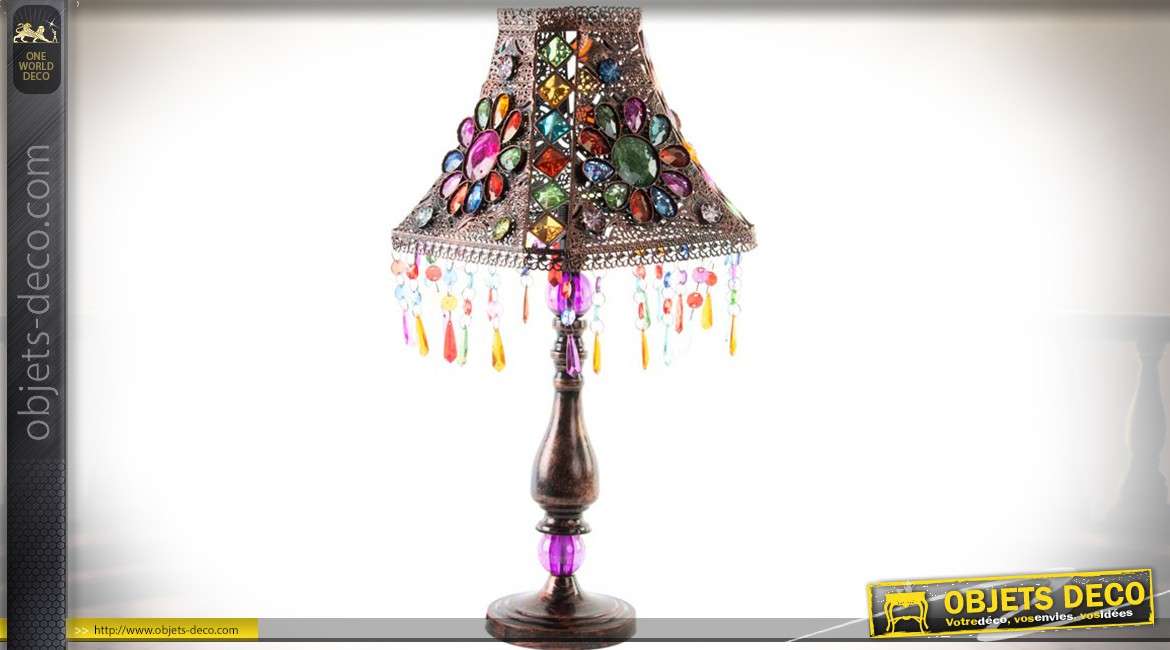 Lampe de style oriental avec abat-jour en pagode brillants et pampilles multicolores