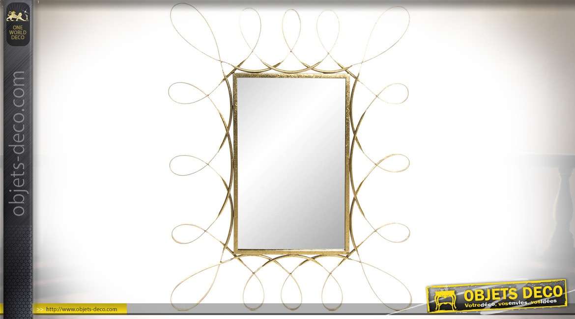Grand miroir décoratif de style néo-baroque finition métal doré 90 cm