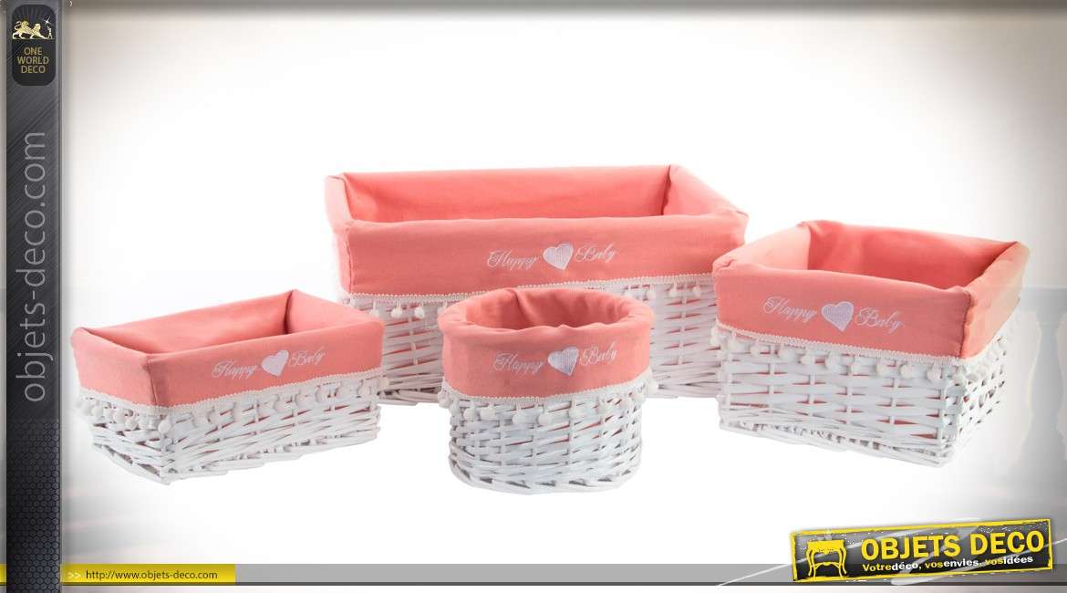 Set de 4 corbeilles en osier blanc avec doublures tissu rose à motifs de coeurs