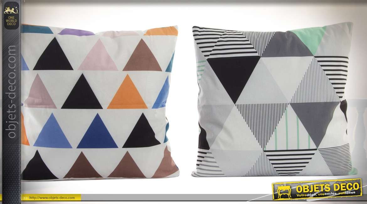 Lot de 2 coussins à motifs de triangles en 45 x 45 cm