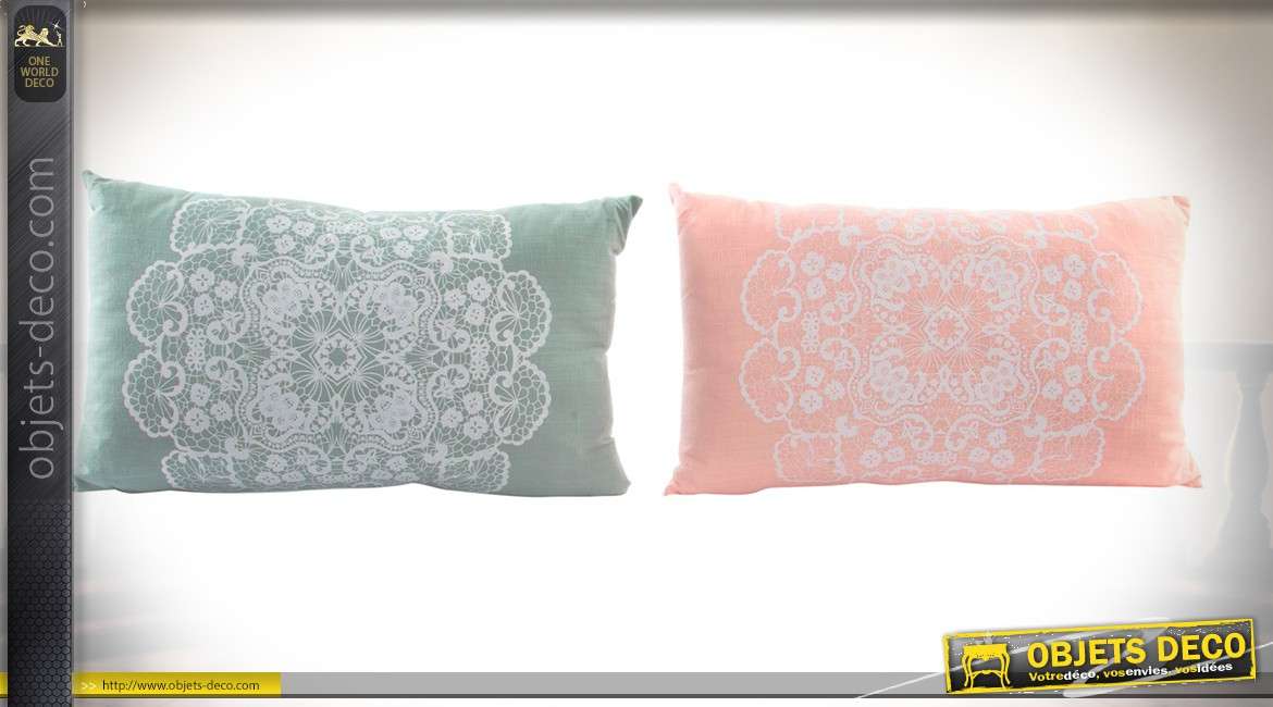 Duo de coussins 50 x 30 à motifs style mandala sur fond coloris gris clair et rose