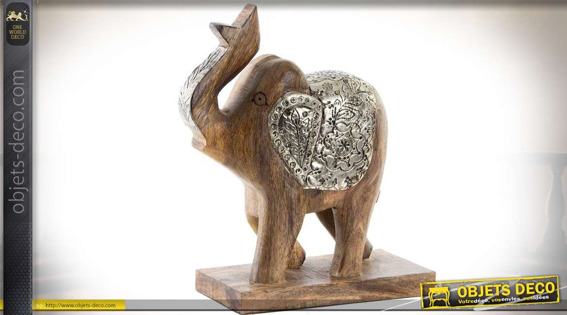 Statuette d'éléphant en bois sculpté et métal argenté façonné 25 cm