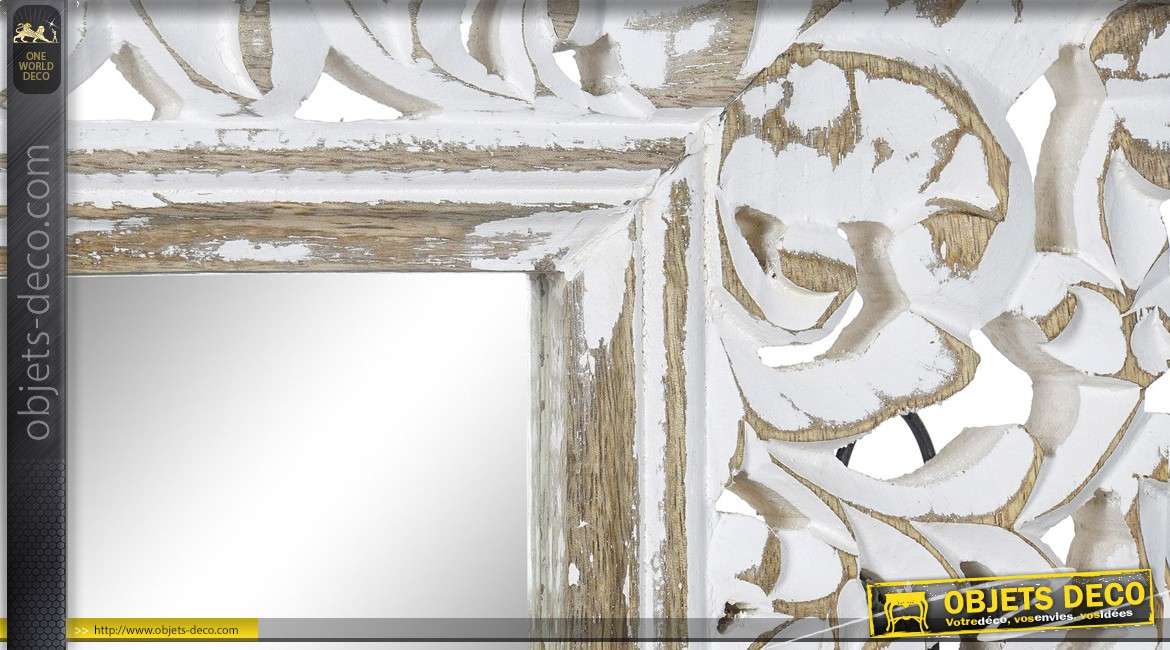 Grand miroir en manguier, de style baroque aux finitions blanchies vieillies 164cm