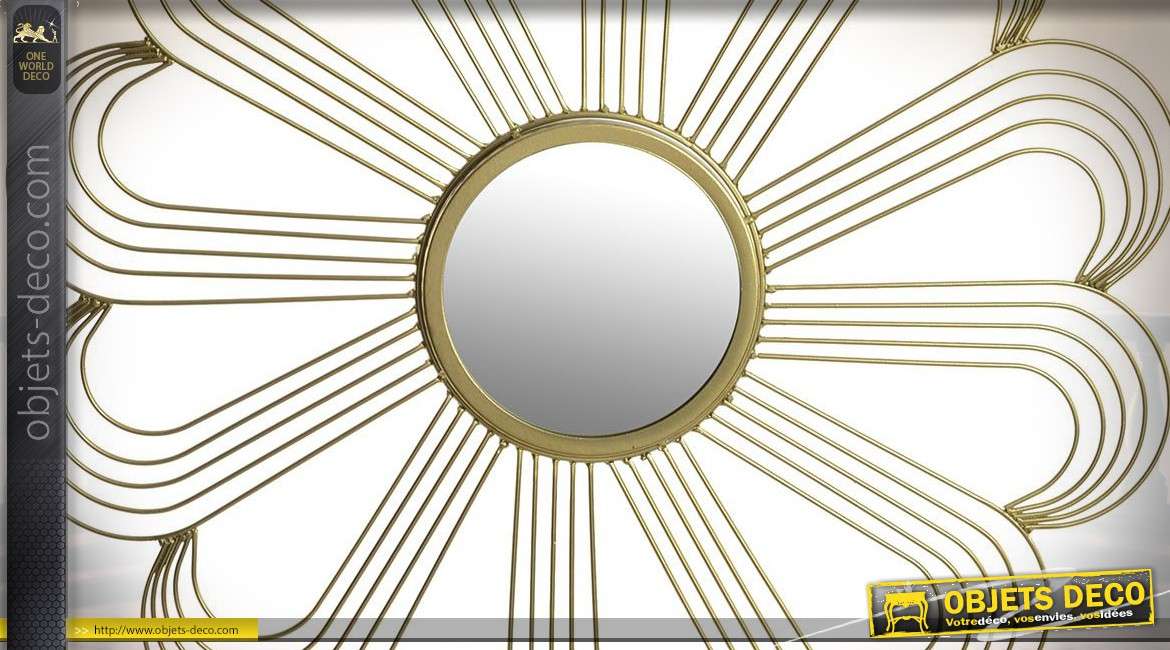 Miroir de type soleil, en métal finition doré, forme de fleur avec 12 pétales, 54cm