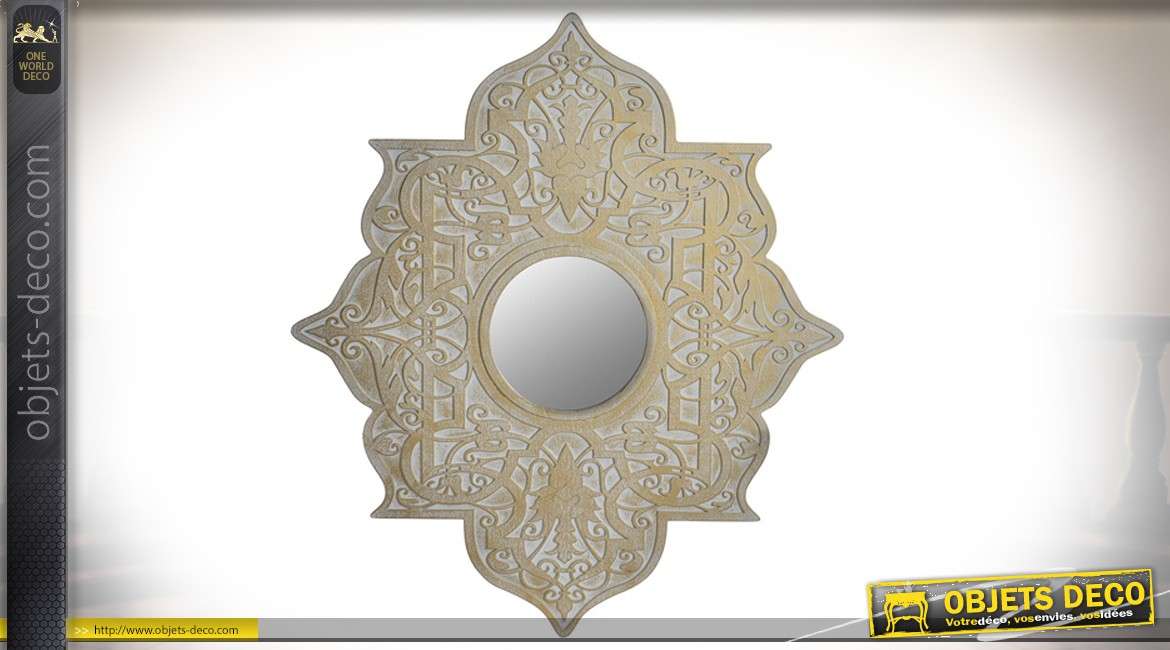 Décoration murale en bois avec miroir central, finition blanc et vieux doré, esprit indien, 55cm