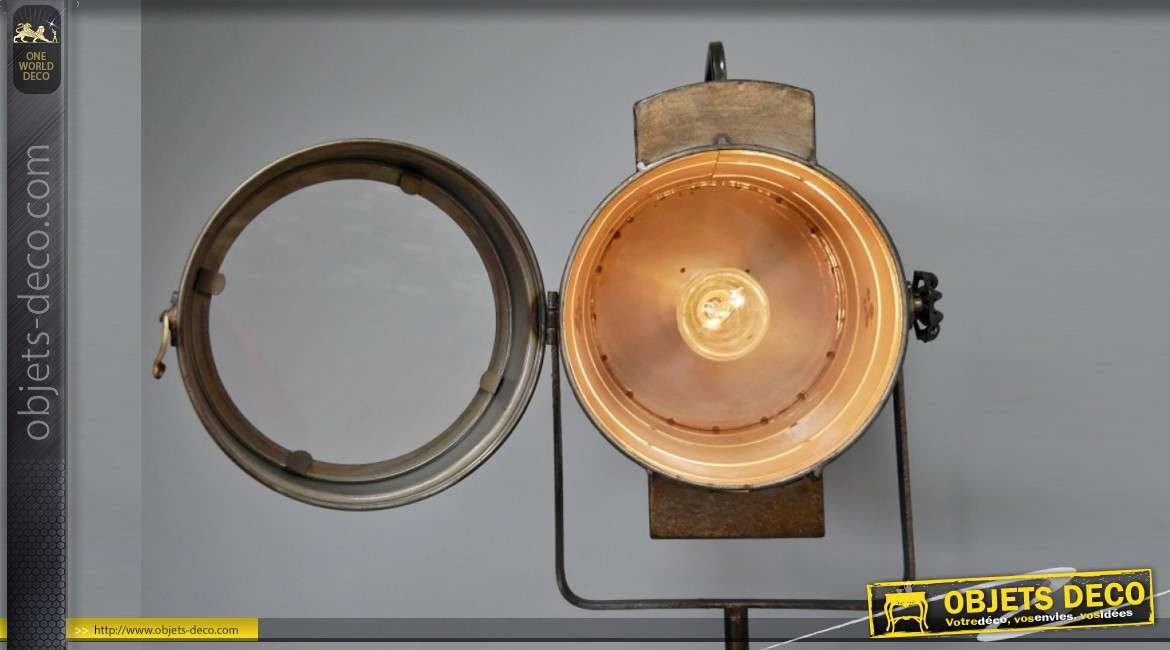 Lampe tripode en métal style ancien projecteur, lumière dorée esprit industriel 140cm