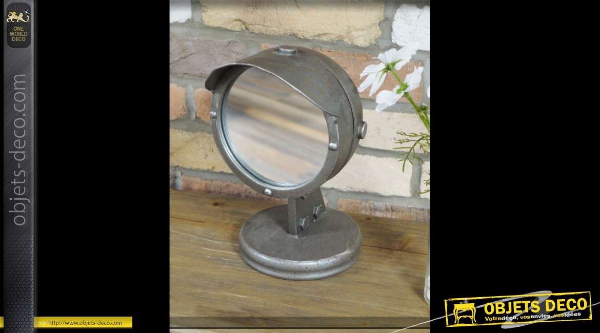 Miroir de table rétro en forme d'ancienne optique de voiture avec visière