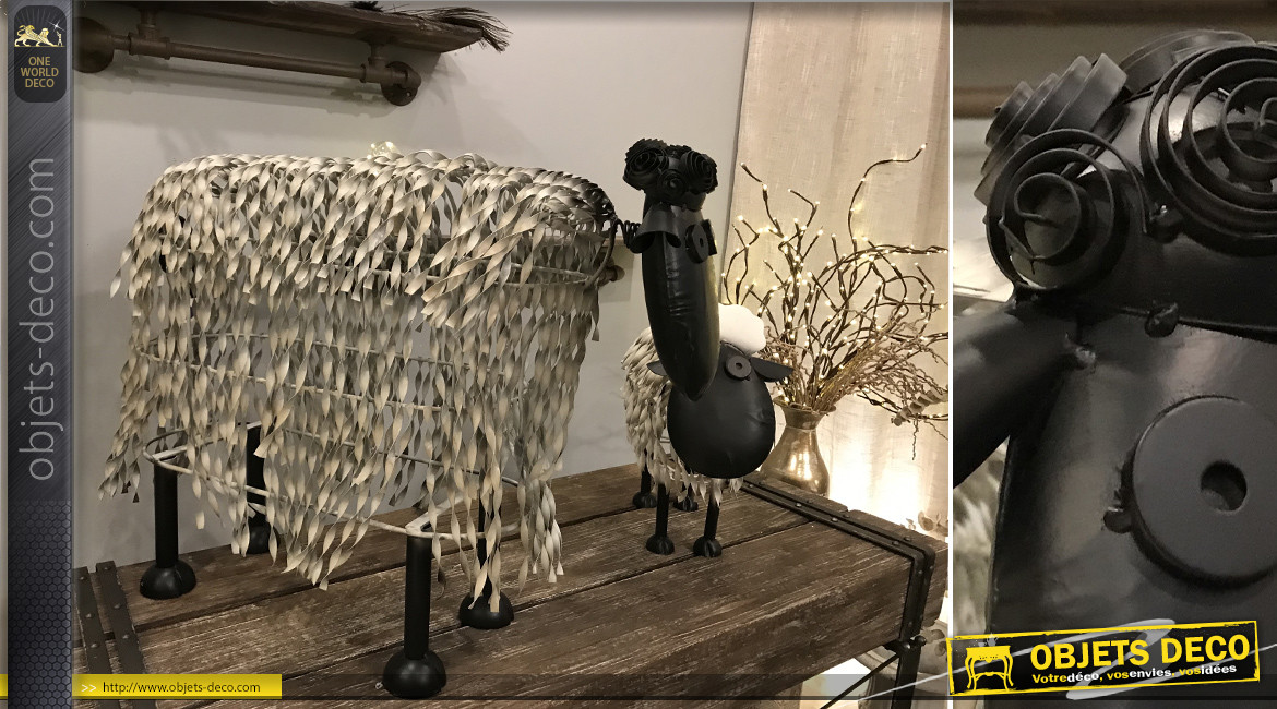Mouton décoratif stylisé en fer forgé