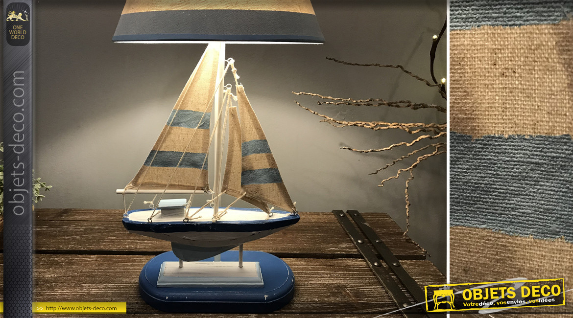 Lampe de table avec pied en forme de voilier style bord de mer