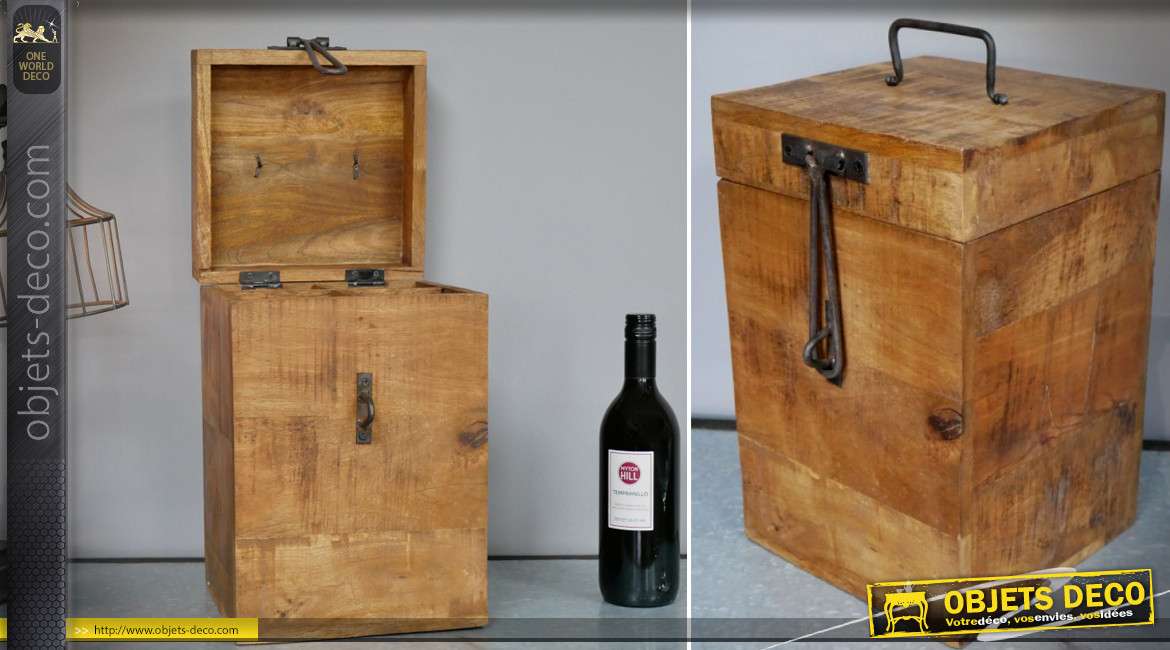 Coffret en bois massif et vieilli avec ferrures anciennes pour 4 bouteilles à vin