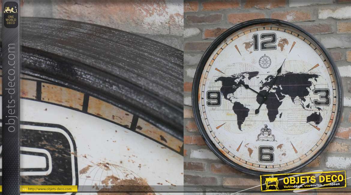 Grande horloge en métal, style ancien voyageur et mappe monde en fond, 80cm