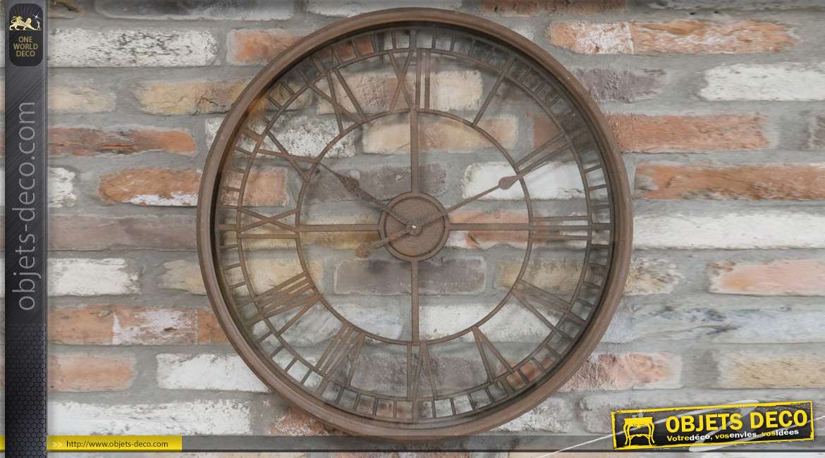 Horloge murale en métal, style industriel avec finition oxydé prononcée, 67cm