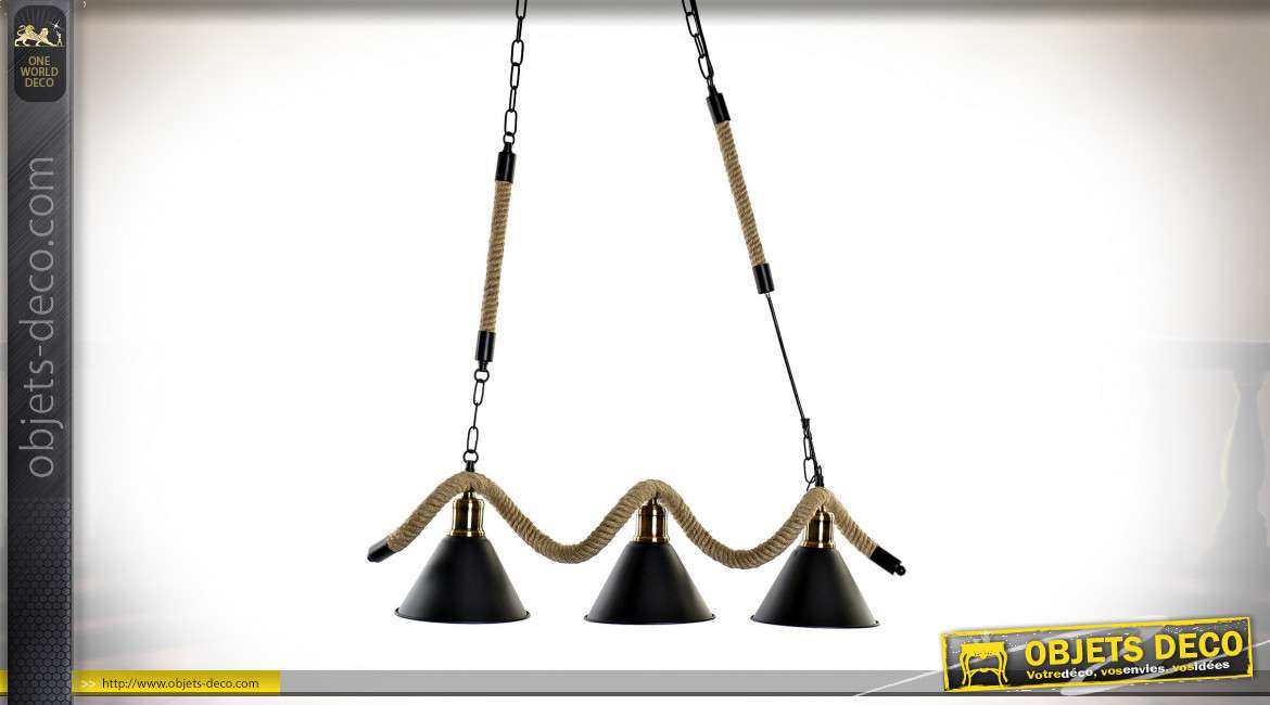 Suspension lumineuse en métal et corde de style industriel, esprit chaine et touches dorées cuivrées, 76cm