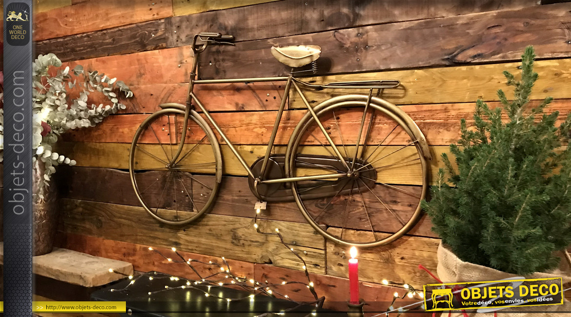 Grand vélo mural en métal finition vieux doré laiton, style vintage chic, 108cm