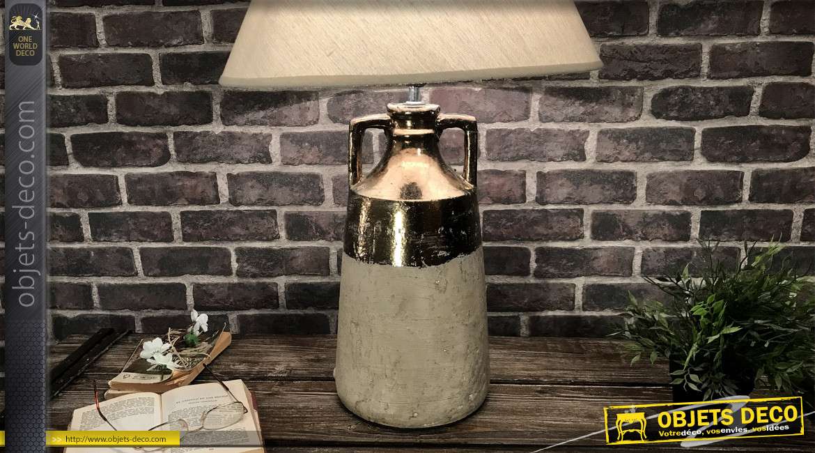 Grande lampe de table en grès, forme de vase, finition beige vieilli et cuivre brillant, 70cm
