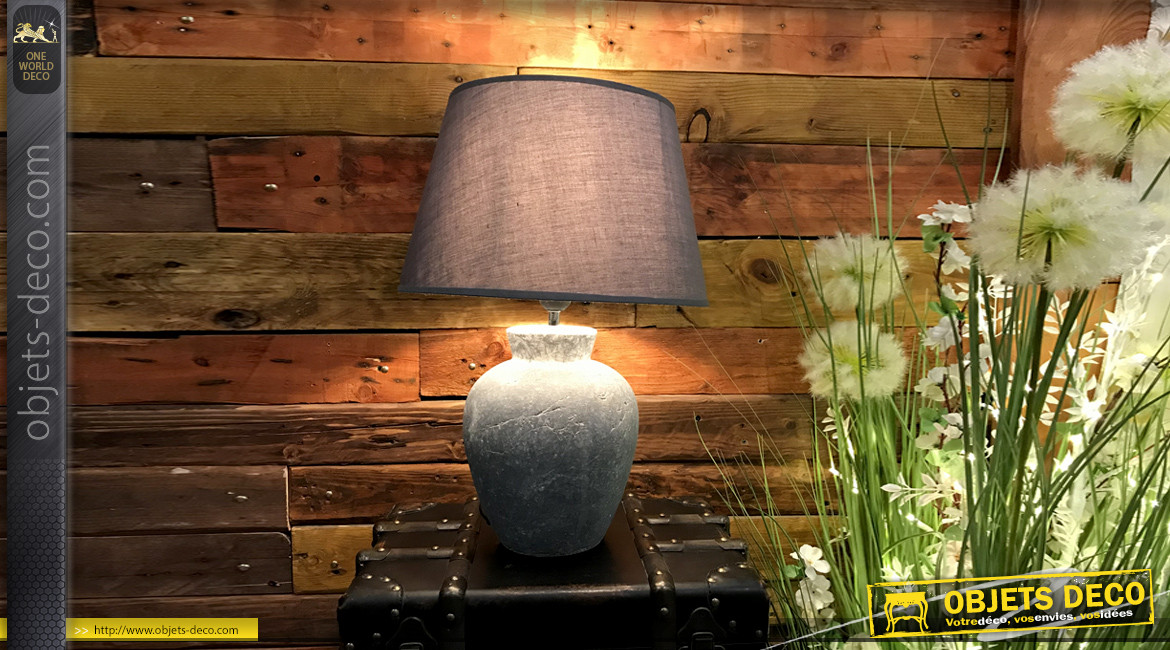 Lampe de table en céramique effet béton et abat-jour en lin, style industriel moderne, esprit épuré, 66cm