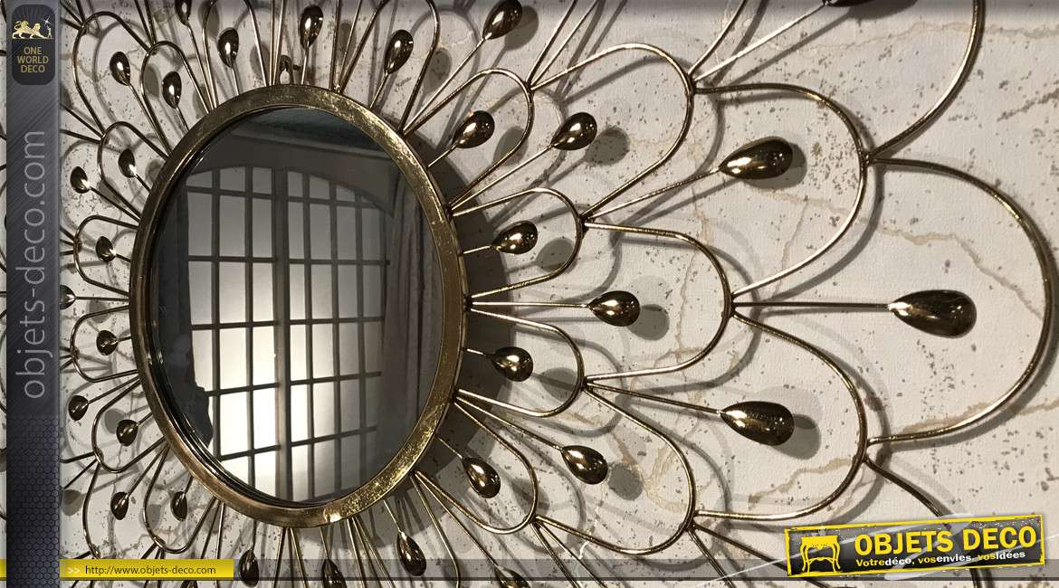 Grand miroir en métal finition doré, forme de fleur abstraite de Ø90cm, style moderne épuré