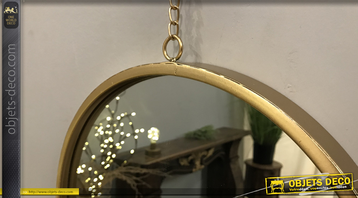 Miroir rond avec chainette de suspension, en métal finition dorée, de style moderne discret, Ø35cm