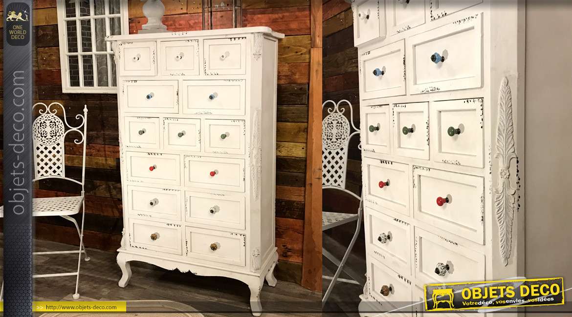 Grande commode en bois de sapin finition blanc usé, 14 tiroirs et poignées multicolores, style romantique élégant, 126cm
