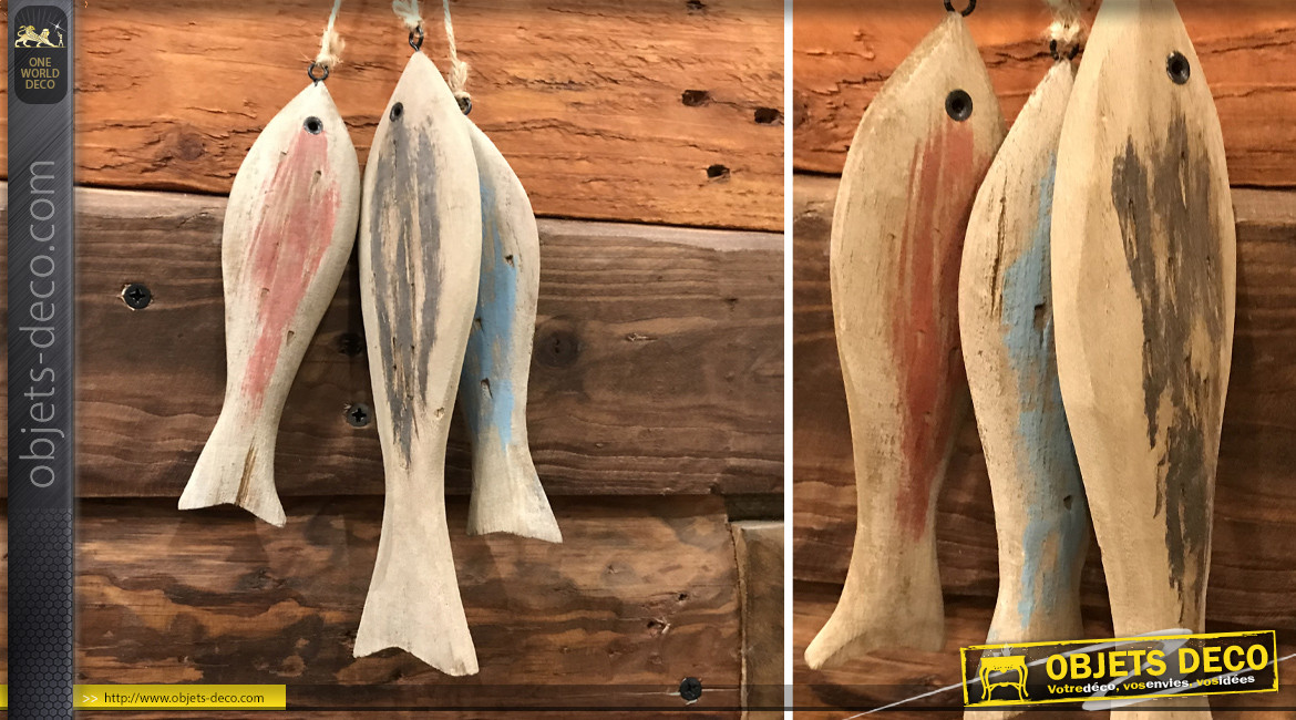 Décoration à suspendre en bois en forme de poissons, finition colorée vintage , esprit bord de mer, 34cm