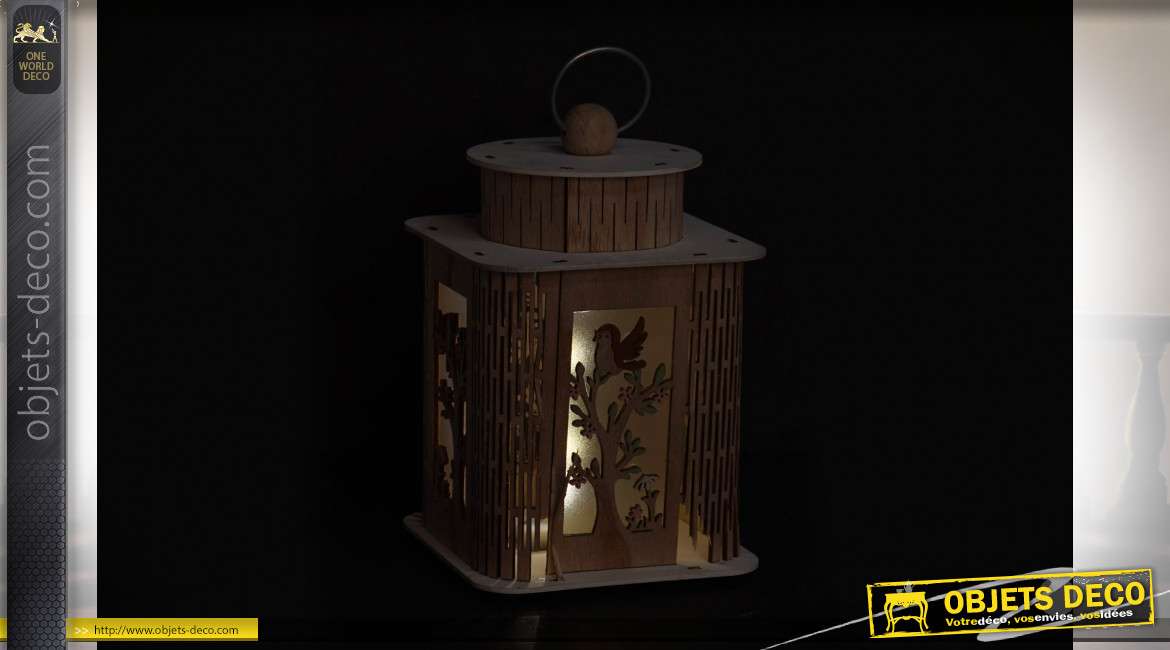 Série de 2 lanternes bois sculpté éclairage LED, esprit chambre d'enfant, 25cm