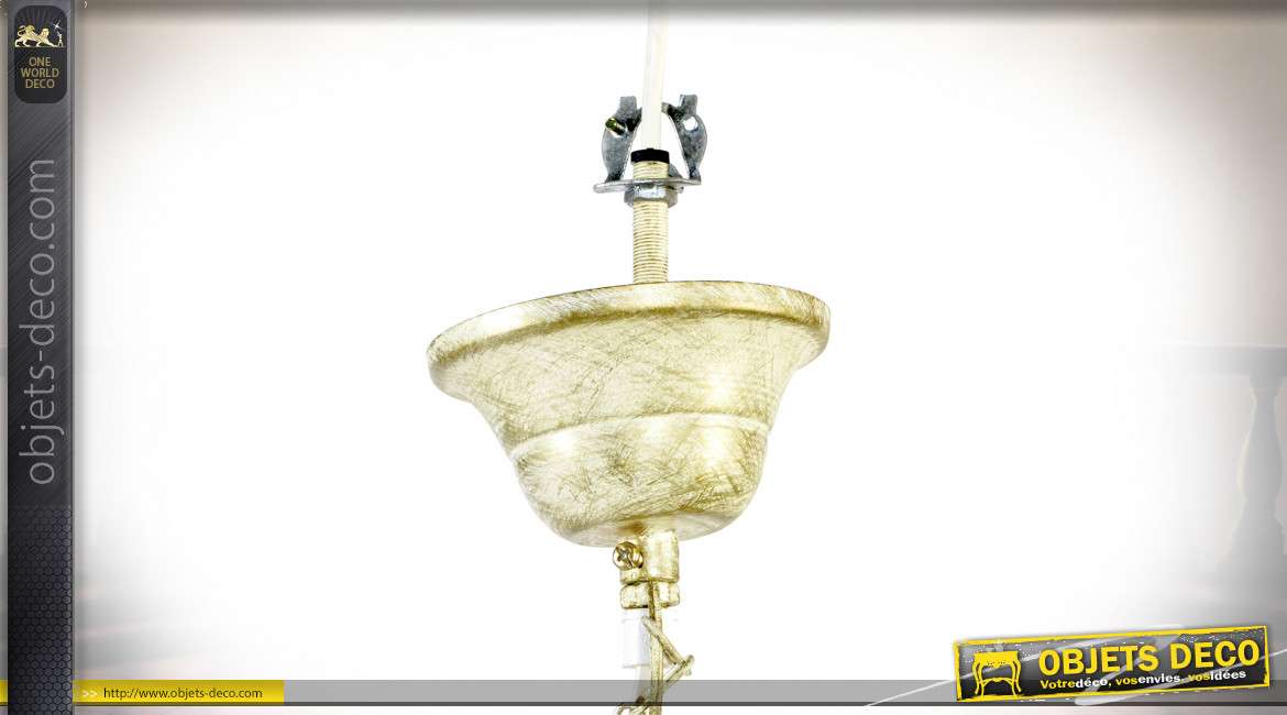 Suspension en métal esprit lanterne orientale, finition blanchie dorée forme ovoïdale, 76cm