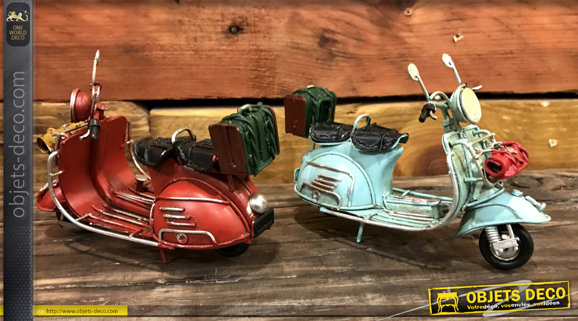 Série de deux motos décoratives en métal, finitions anciennes rouge et turquoise, 11cm