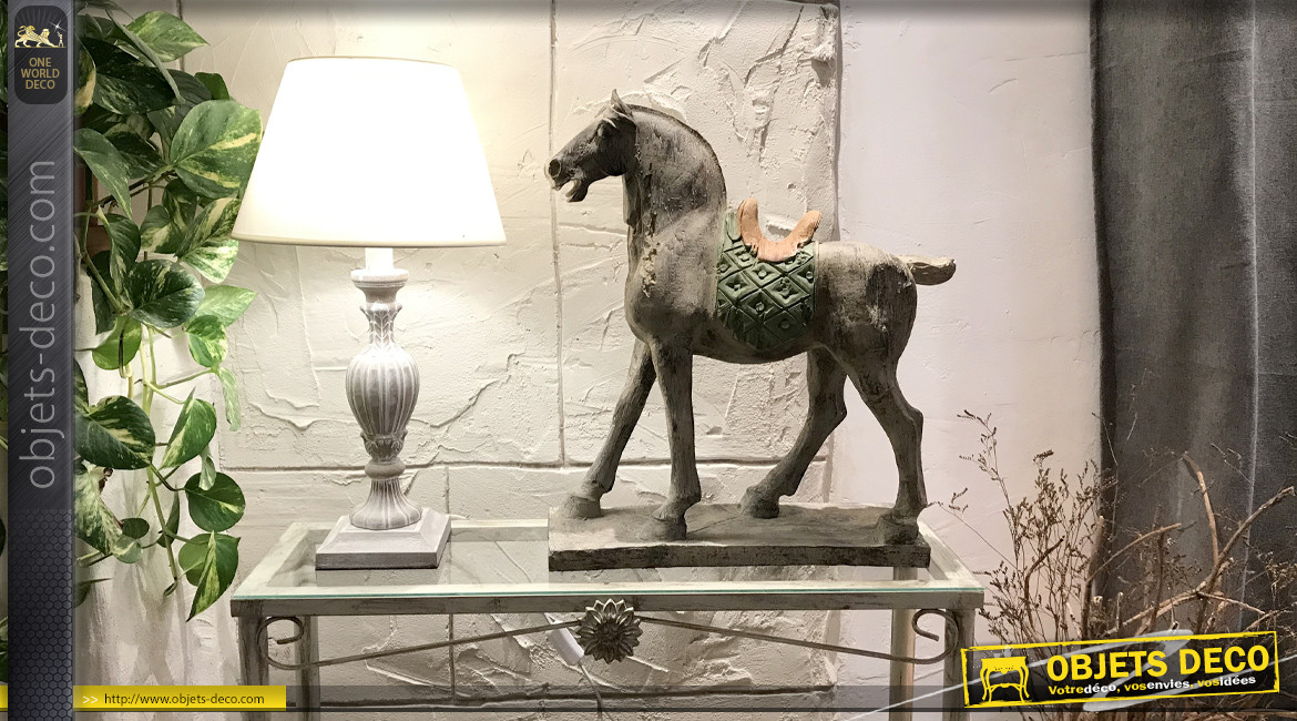 Grand cheval en résine imitation bois sculpté, style vintage chic, 54cm