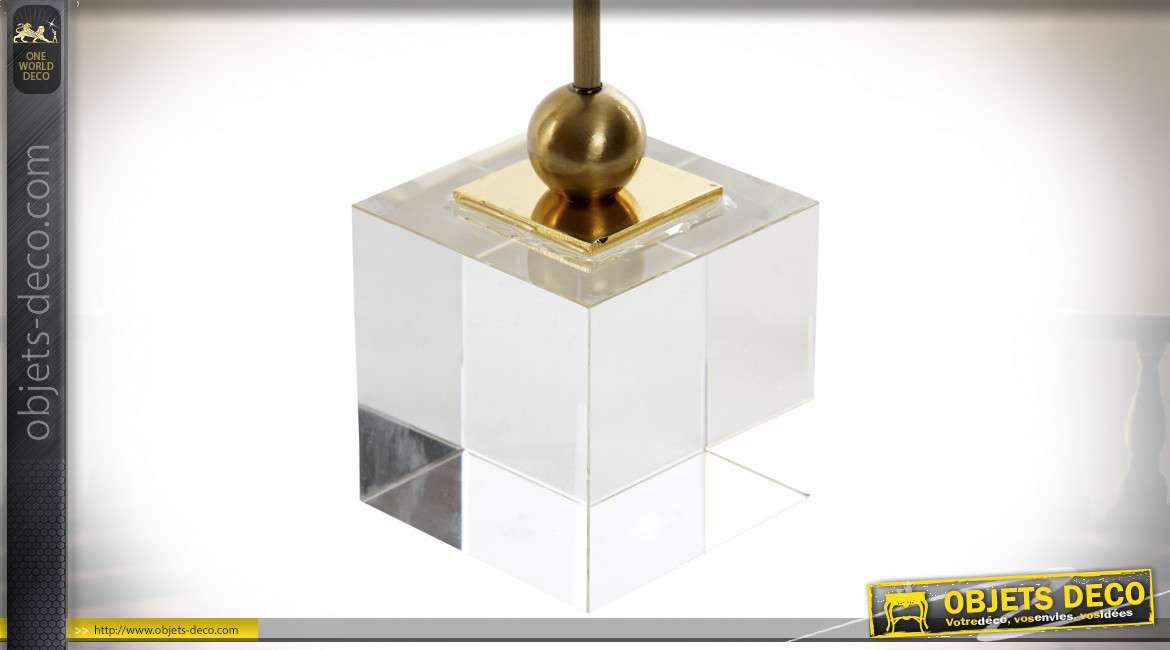Trophée en métal et verre avec pierre de Gemme au centre, finition dorée chic, ambiance luxueuse, 45cm
