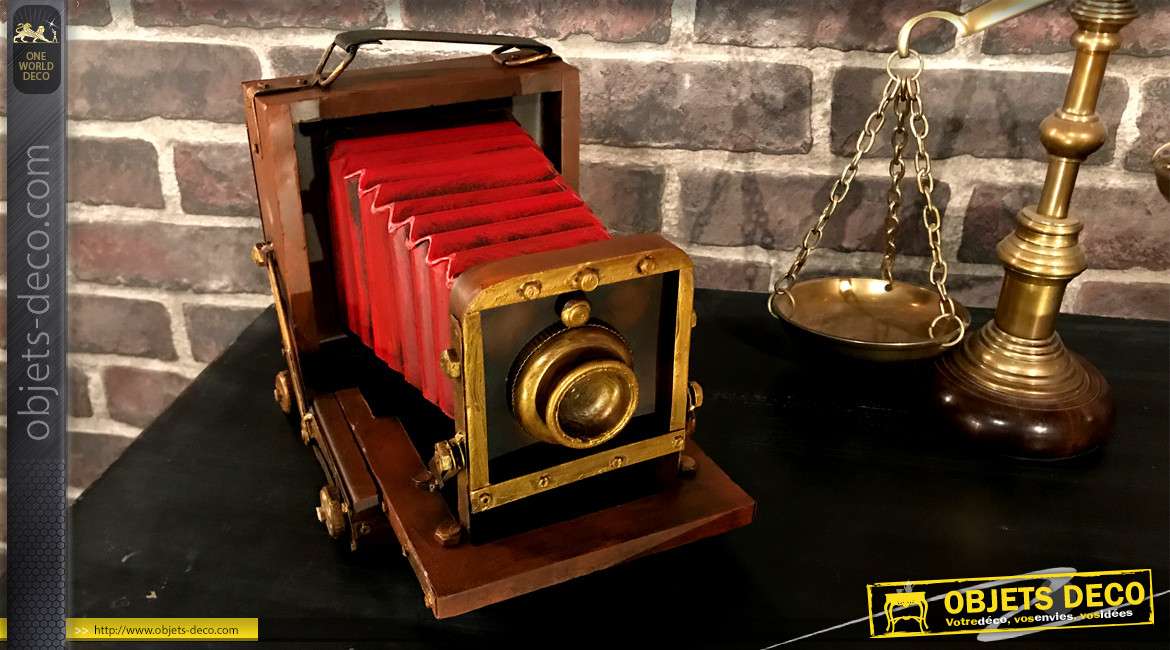 Déco en resine vintage, vieil appareil photo à soufflet finition cuivré