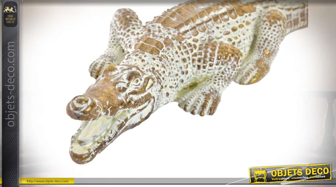 Représentation d'un crocodile décoratif effet bois sculpté, finition blanchie, ambiance tropicale, 30cm