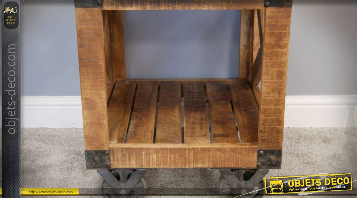 Table de chevet style draisine industrielle en bois et métal