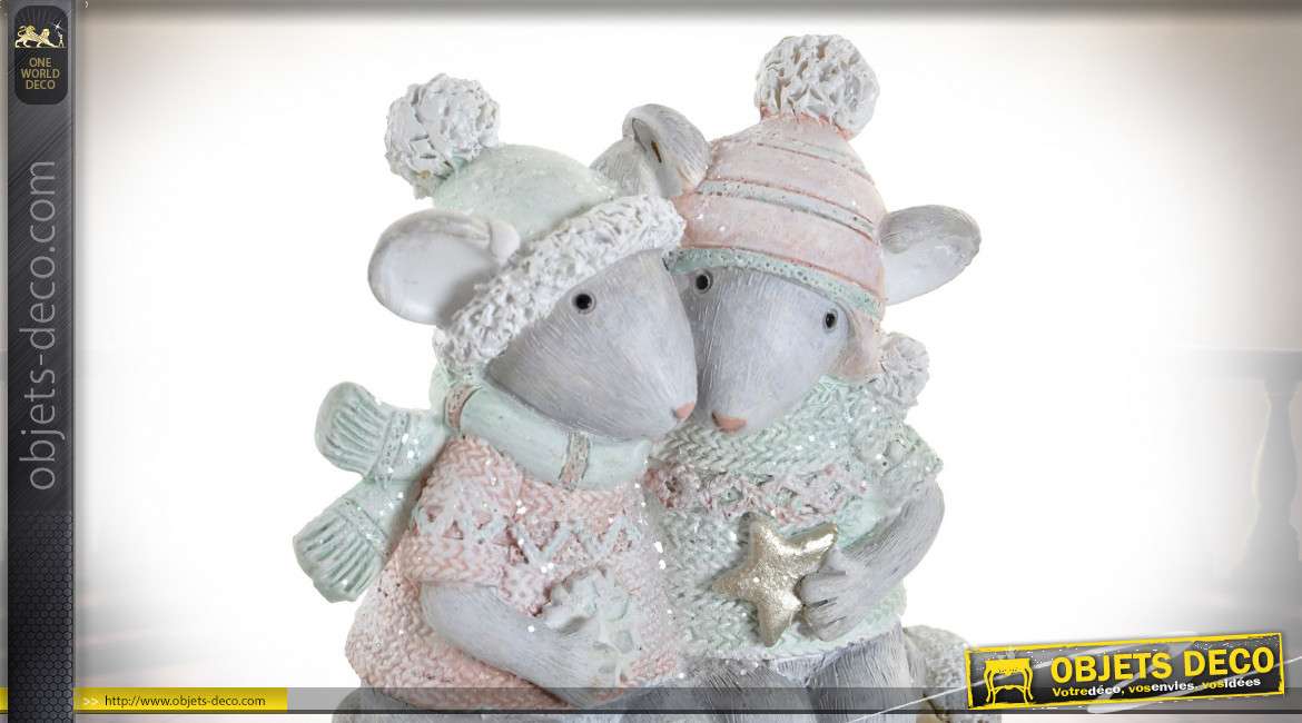 Représentation d'un couple de souris en résine, finition pailletée ambiance Noël, 11cm