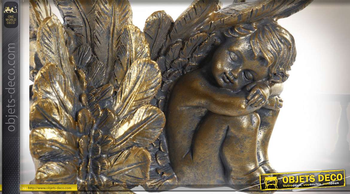 Série de deux petits anges en résine finition dorée et vieillie, style baroque vieille Italie, 12cm