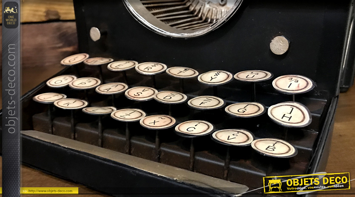 Représentation d'une machine à écrire ancienne, en métal, ambiance vintage, 26cm